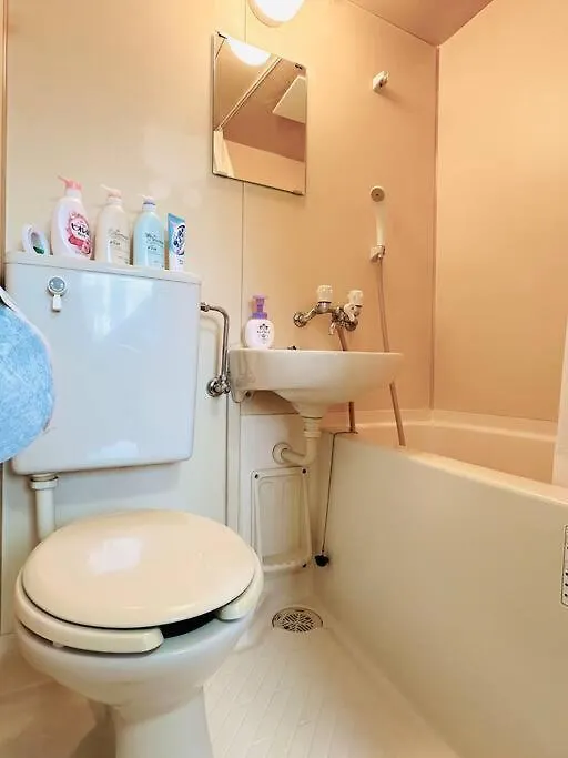 302号室花园町駅と萩ノ茶屋駅徒步各2分和室専用バスルームアクセス抜群 Apartment Osaka